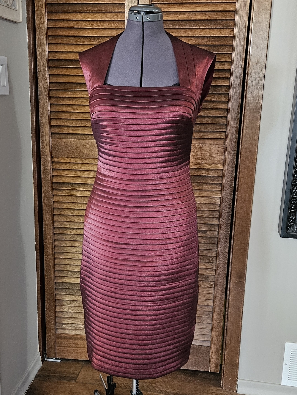 le chateau Burgundy Bandage Midi Dress